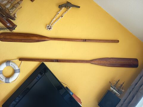 2 rames de barque   vernies
long 1m56 20 Marignane (13)