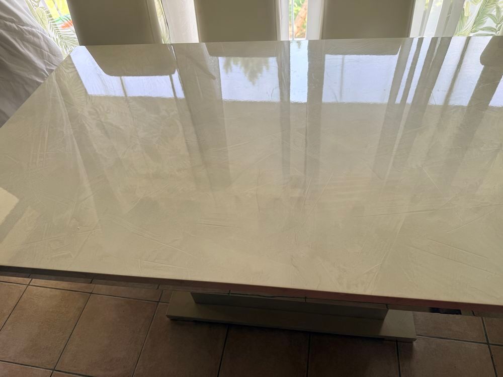 Table + 4 chaises Meubles