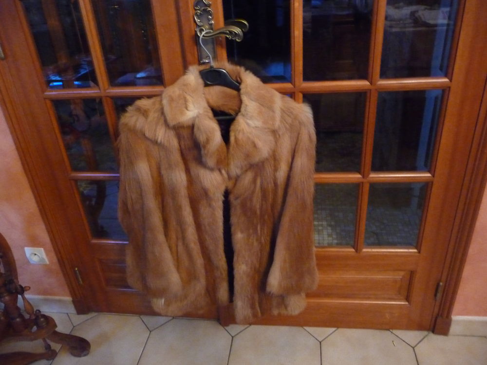 VESTE FEMME T 38/40 EN RENARD CUIVRE Vêtements