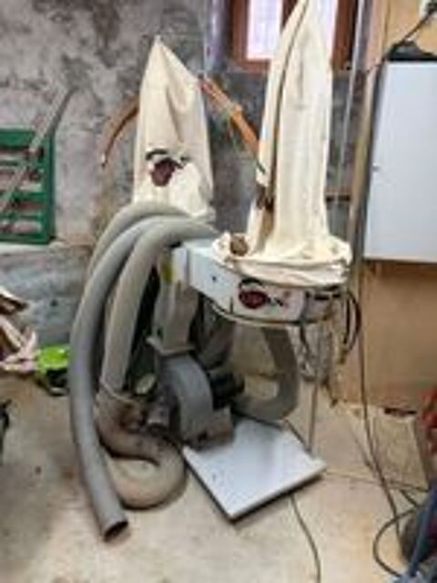   lot de machines à bois en très bon état avec outillage 