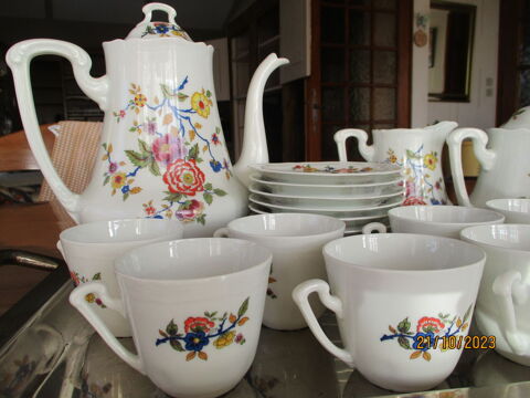 SERVICE  CAFE
15 Montpellier (34)