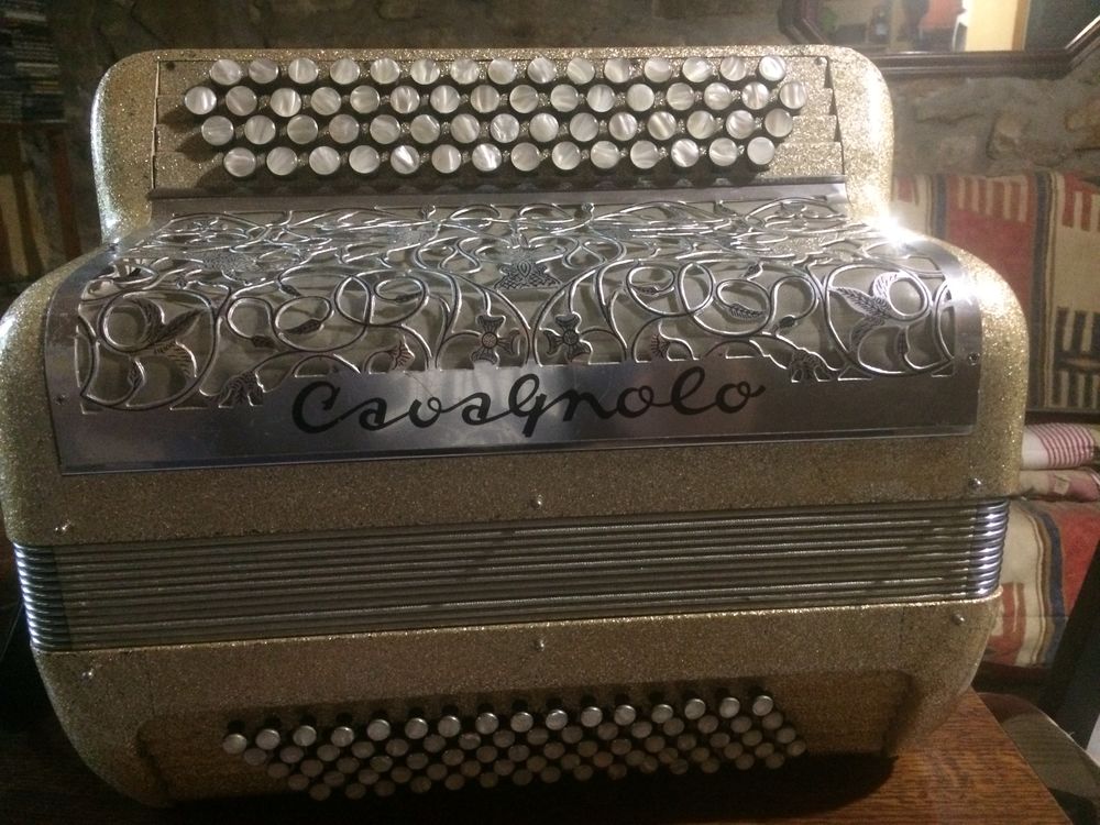 ACCORD&Eacute;ON CAVAGNOLO 80 BASSES Instruments de musique