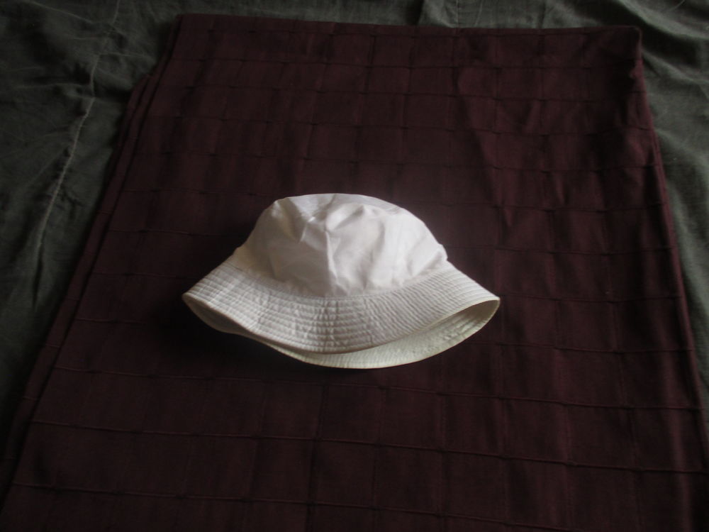 chapeau Vêtements