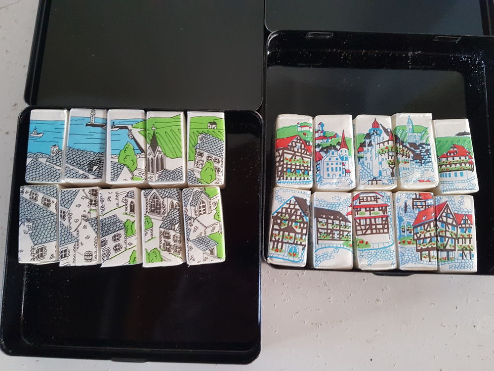 TRES TRES GROS LOT DE SACHETS ET SUCRES PUBLICITAIRES 