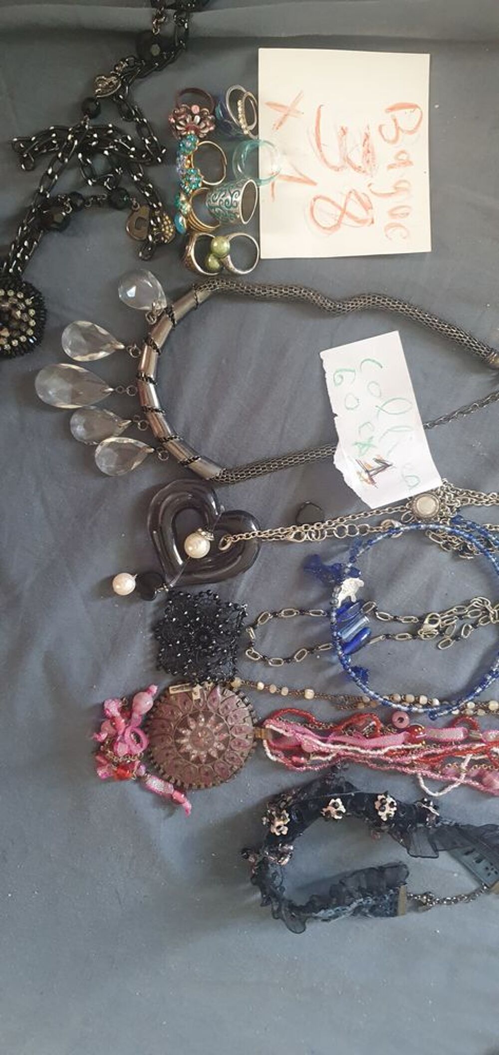 Je mes bijoux de 20 eur &agrave; 70 euros Bijoux et montres