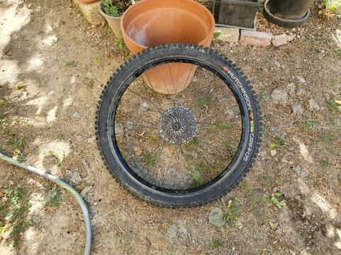 roues vtt e13 trs (origine commencal) 27,5 plus pour pneus section 2.4 a 3 pouces 300 Aigues-Vives (30)