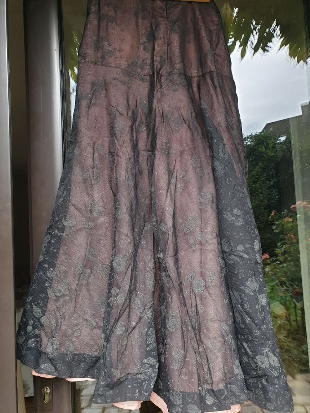 Lot de 3 jupes chics, vintage.
Vêtements