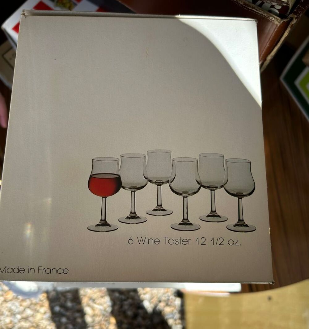 12 Verres &agrave; Vin Décoration