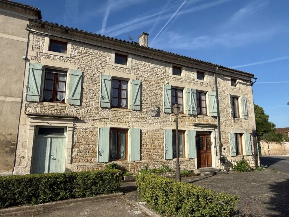 Maison 237m2 Courcôme