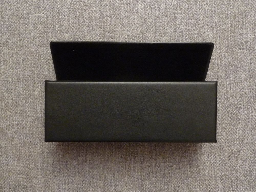 Etui &agrave; Lunettes Rigide Rectangle Noir dans Boite- Dior Homme Maroquinerie