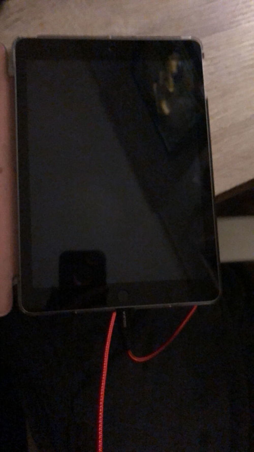 iPad iOS 17.7.10 . 5 eme g&eacute;n&eacute;ration Téléphones et tablettes