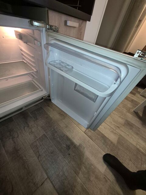 Frigo top encastrable  50 Mougins (06)