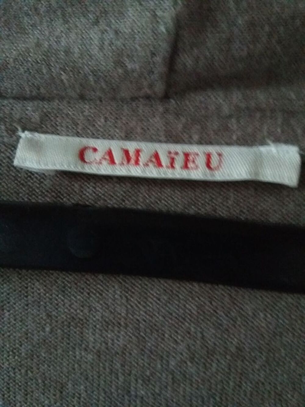 Gilet long sans bouton Camaieu couleur marron clair taille 4 avec 2 poches Vêtements