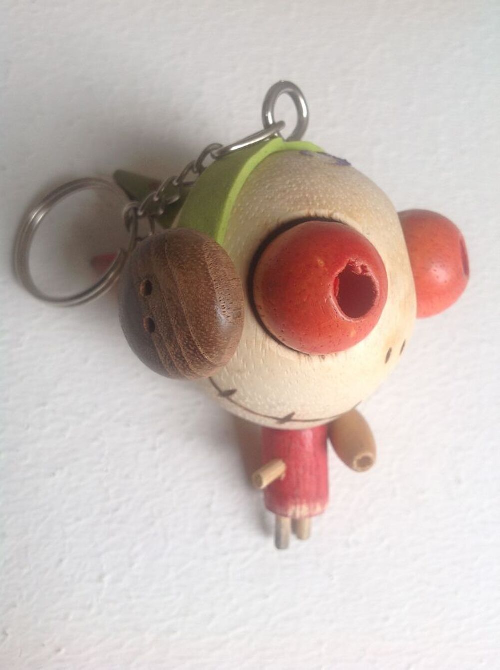 PERSONNAGE ESPRIT TiM BURTON Porte-Cl&eacute; REPORTER
Bijoux et montres