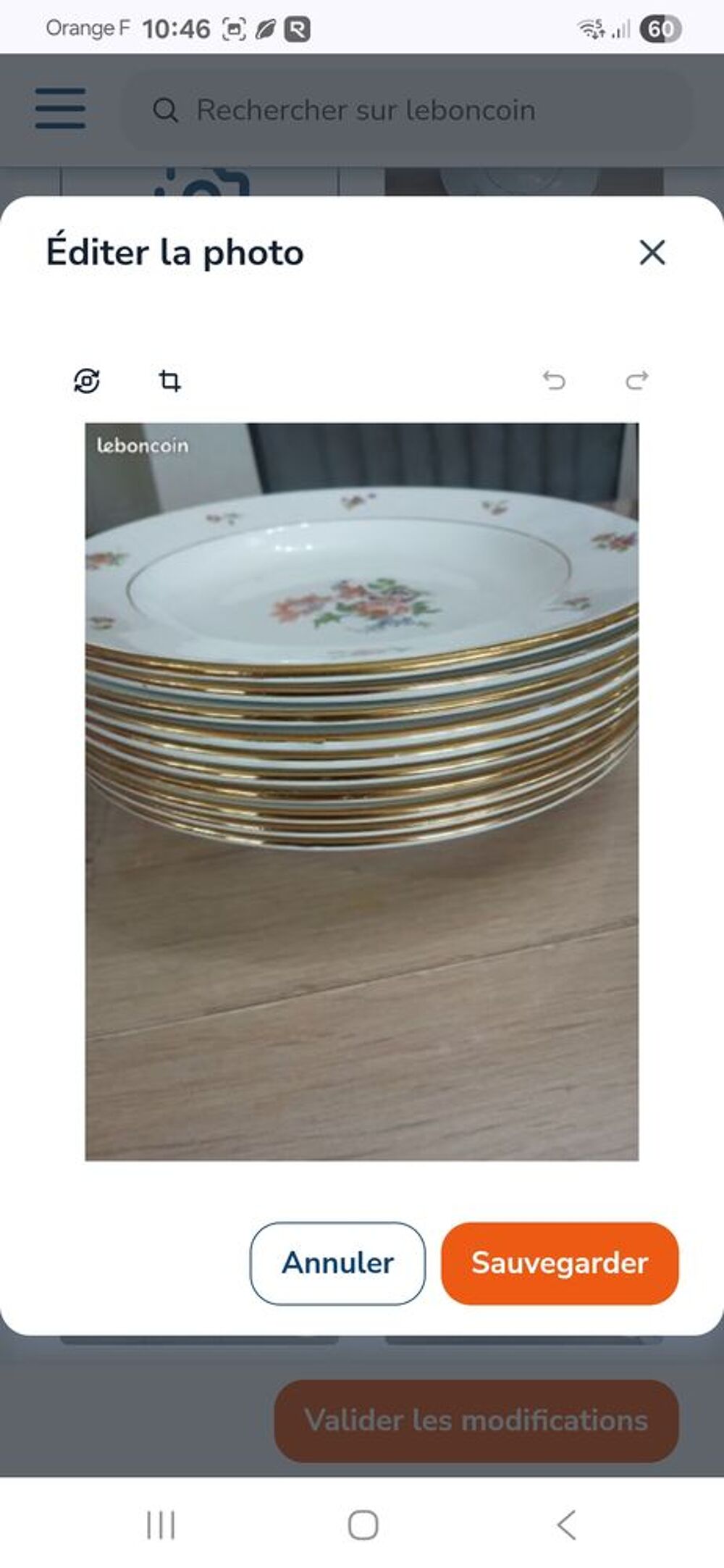 Soupiere et assiettes Décoration
