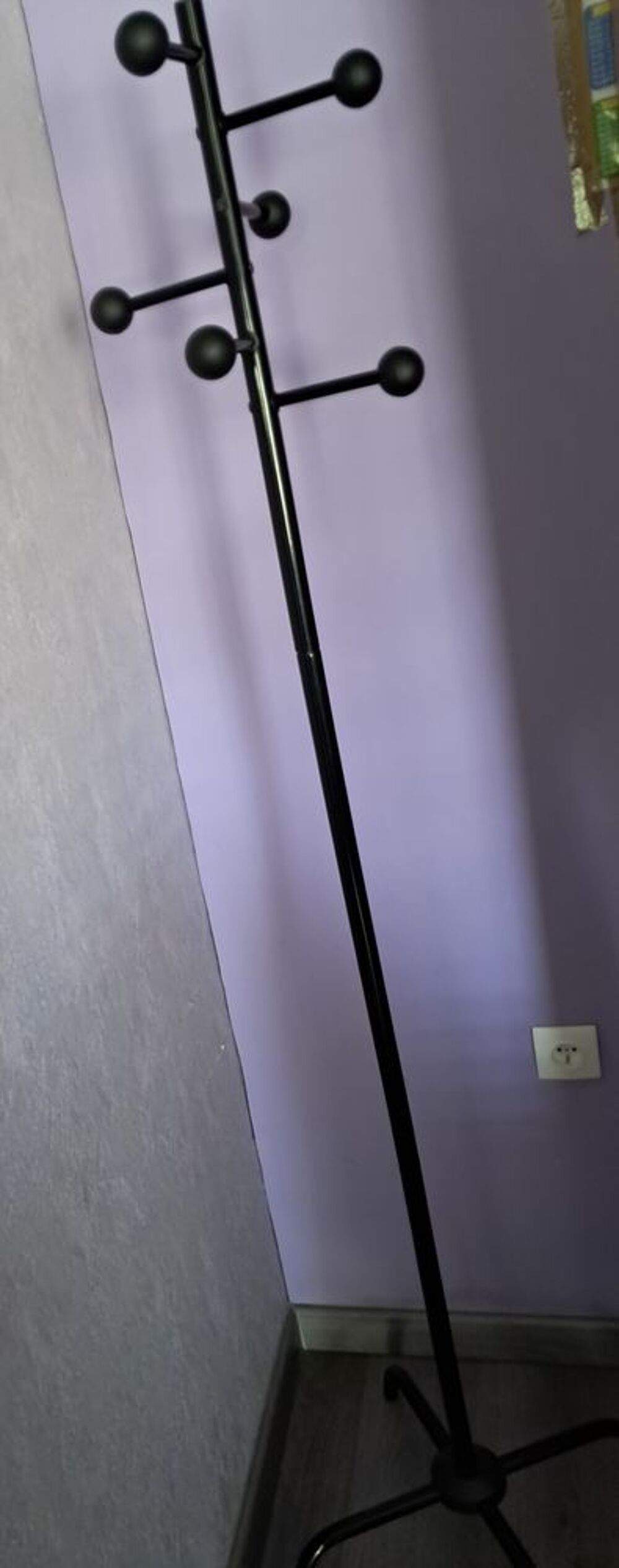 Porte manteau sur pied d&eacute;montable couleur noir Meubles
