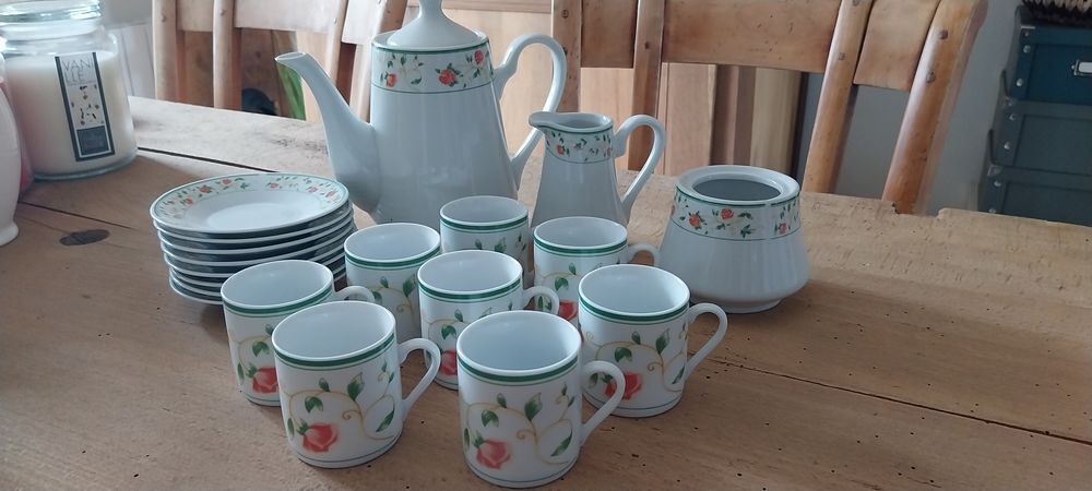 Service caf&eacute; 20 pi&egrave;ces ChrissG.Collection Porcelaine Décoration