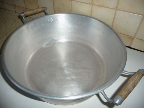 Bassine � gras et � confiture 25 Saint-Quentin-sur-Nohain (58)