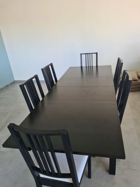 Table extensible 8/10 personnes et 6 chaises 350 Chuzelles (38)