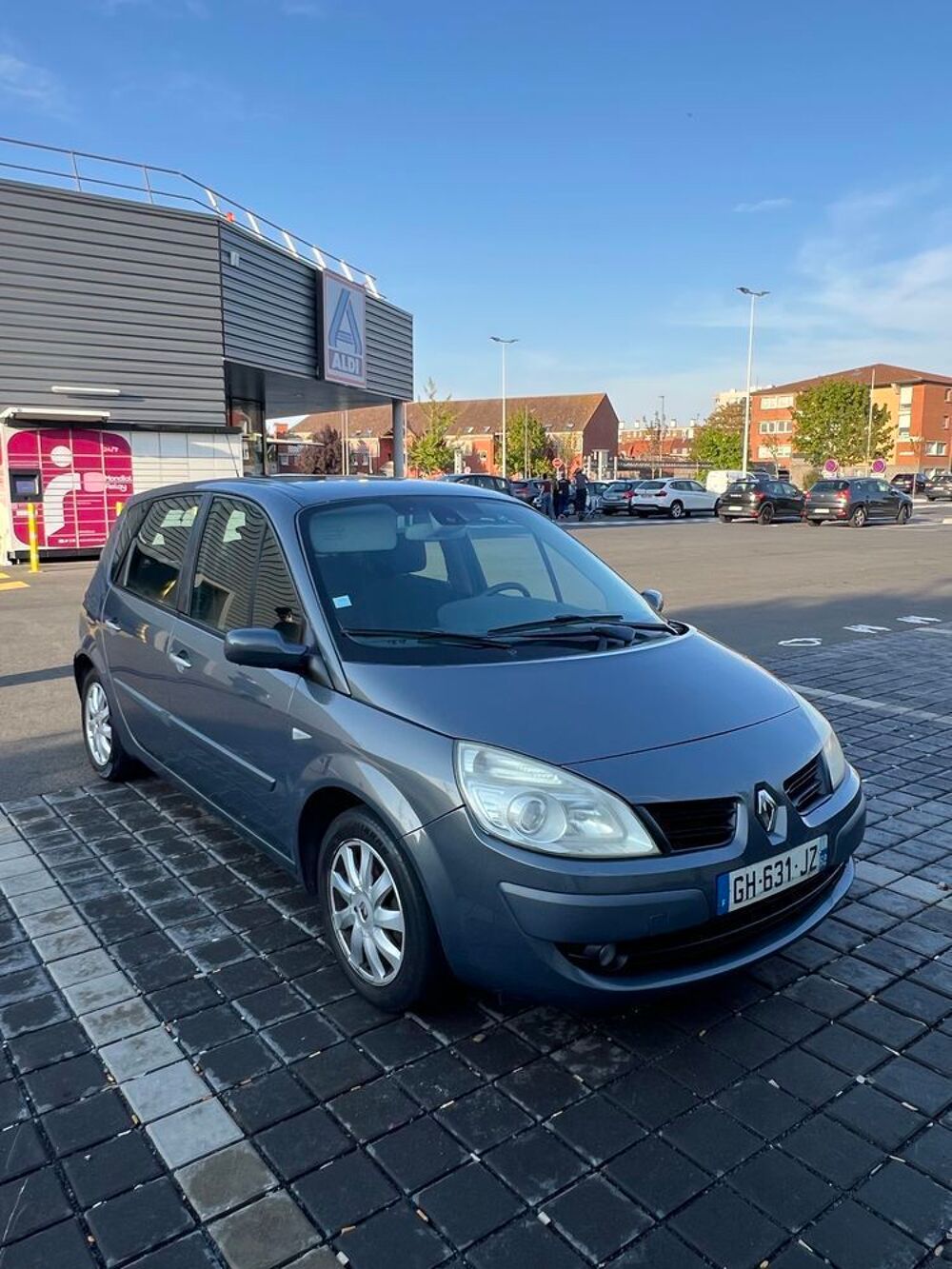 Grand Sc&eacute;nic II Grand Scenic 1.5 dCi 100 Pack Expression 2008 occasion 59000 Lille