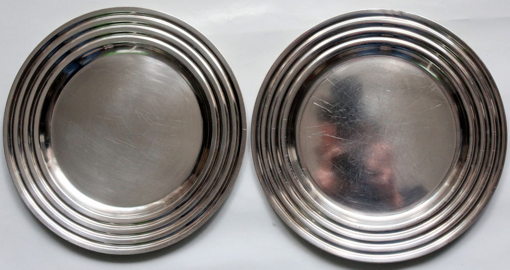 CHRISTOFLE m&eacute;tal argent&eacute; 2 assiettes de pr&eacute;sentation Cuisine