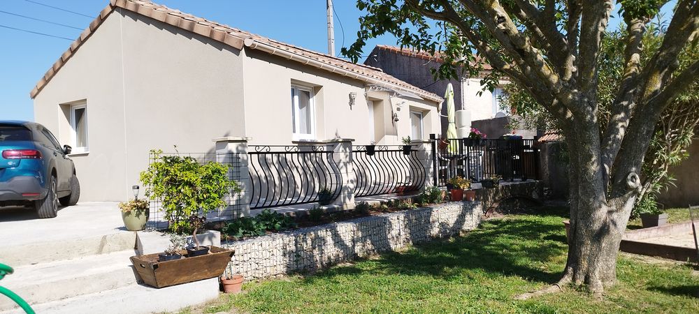   Gite en Ardèche Rhône-Alpes, Saint-Montan (07220)