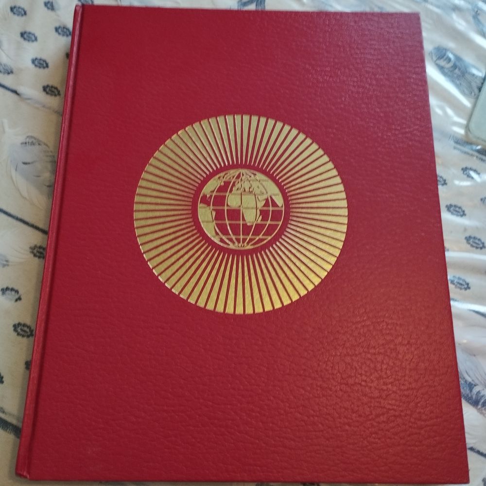 Livres collection tout l univers Livres et BD