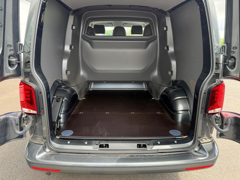Transporter TRANSPORTER 6.1 PROCAB L1 2.0 TDI 150 DSG7 BUSINESS 2024 occasion 35133 Beauc&eacute;