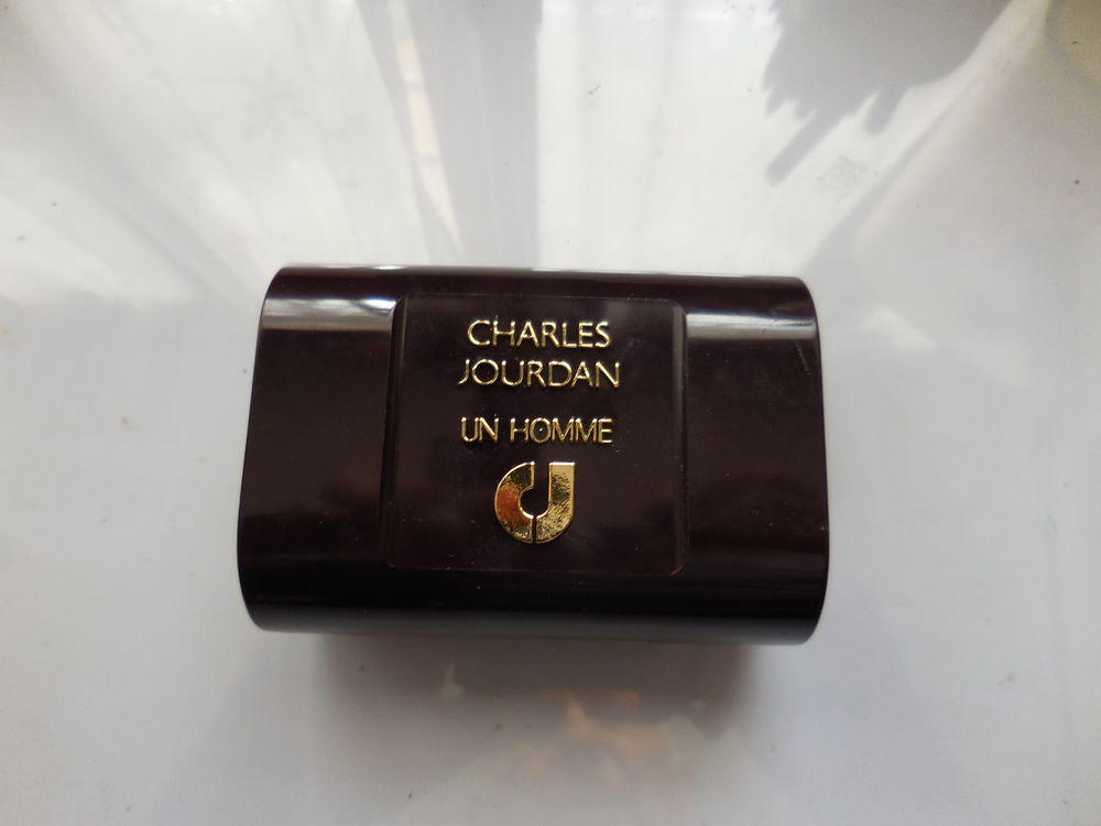 FLACONS PARFUM 