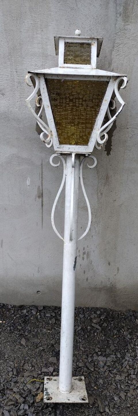 lampadaire 60 Aubenas (07)