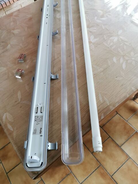 LUMINAIRE DE PLAFOND A LED Moussey (57)