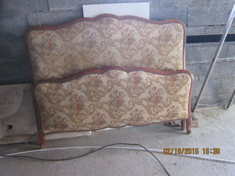 lit capitonn� ancien 0 Mons (34)