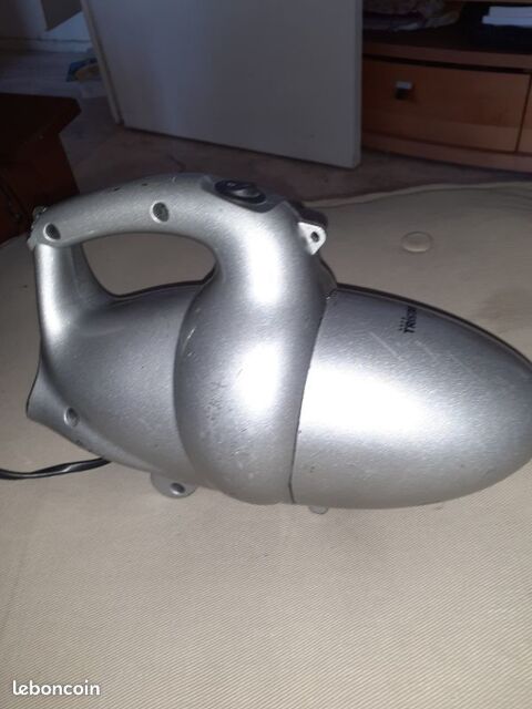 Pi&egrave;ces et &eacute;quipements Caravaning Pi&egrave;ces et &eacute;quipements Caravaning  occasion Enghien-les-Bains 95880