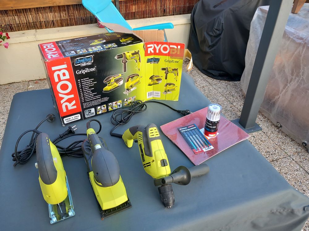 Lot &eacute;lectroportatif RYOBI, perceuse, scie sauteuse, ponceuse Bricolage