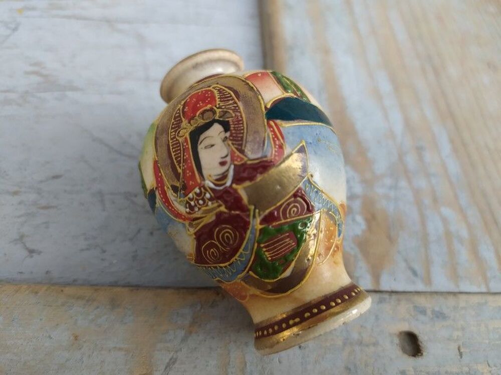 Ancien Vase Miniature Jouet Dinette Fa&iuml;ence de Satsuma Japon Décoration