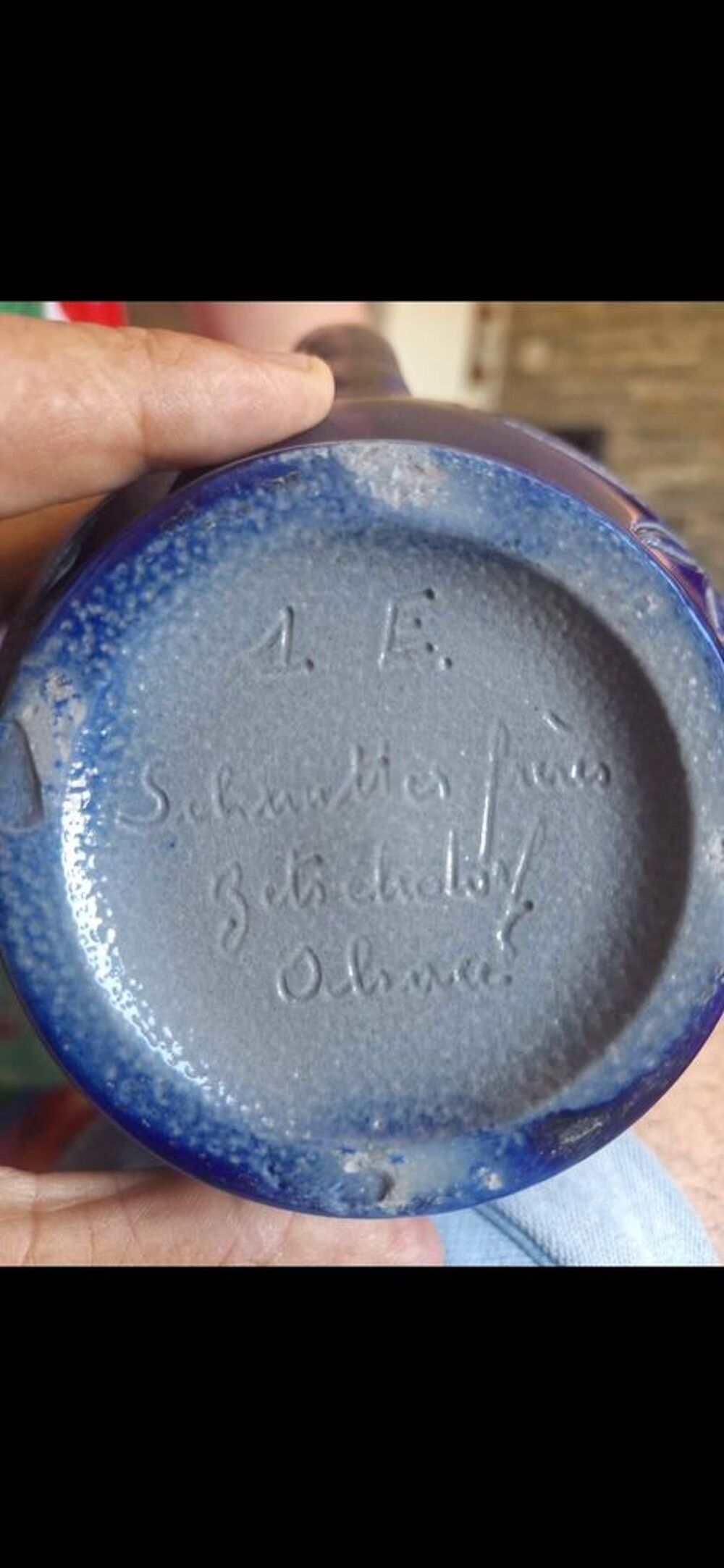 pichet en c&eacute;ramique bleu 
