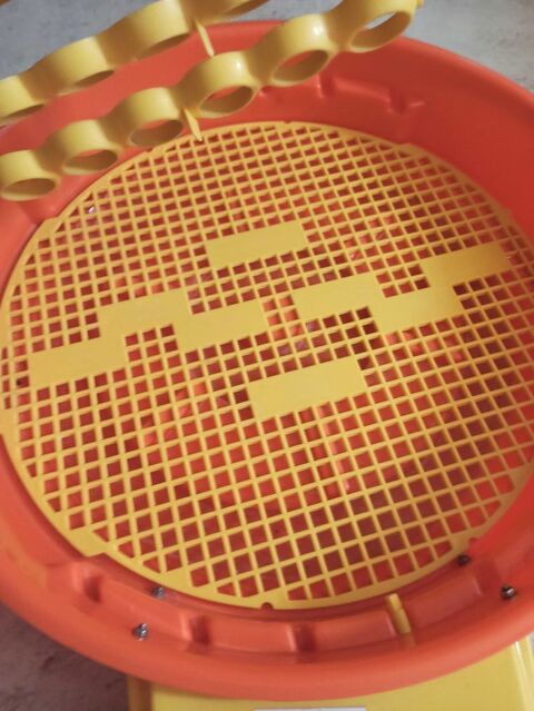 couveuse 51 oeufs electrique 100 Cremps (46)