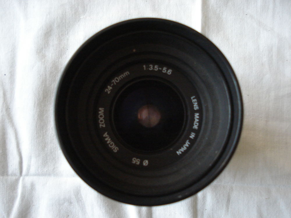 objectif sigma zoom 24-70mm 1:3.5-56 diam&egrave;tres 55 Photos/Video/TV