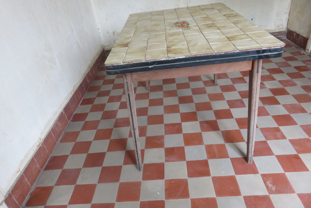 table carrel&eacute;e Meubles
