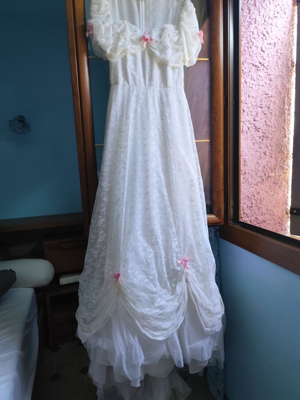 jolie robe de mari&eacute;e Vêtements