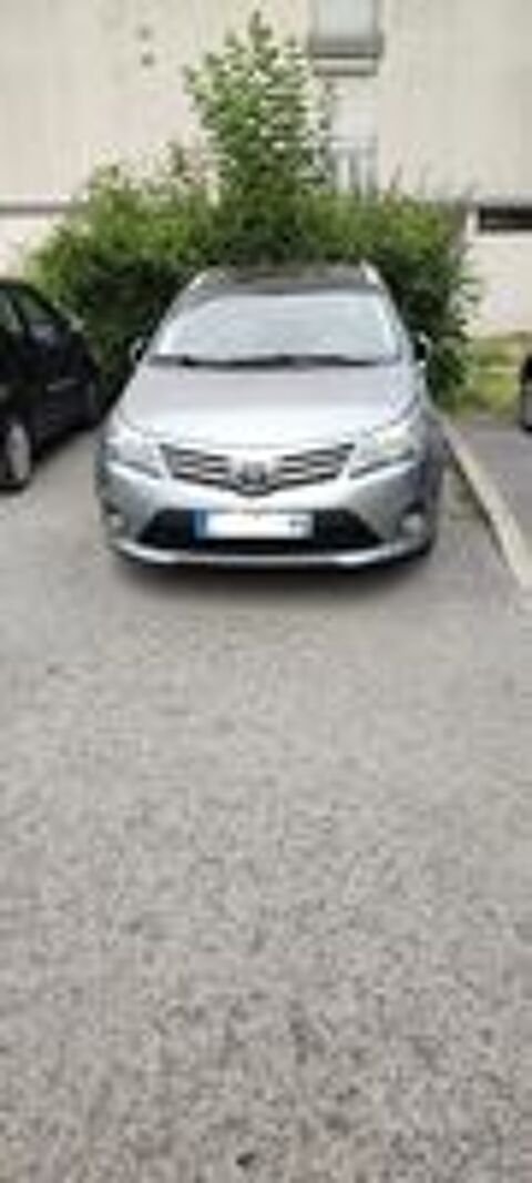 Avensis MC SW 124 D-4D FAP SkyView 2013 occasion 51100 Reims