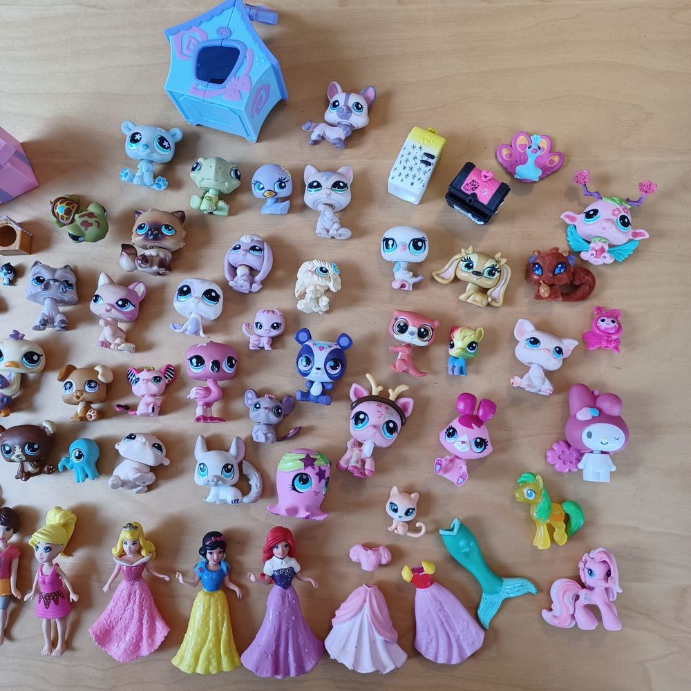 Lot de Pet Shop / Polly Pocket / mini-princesses Disney Jeux / jouets