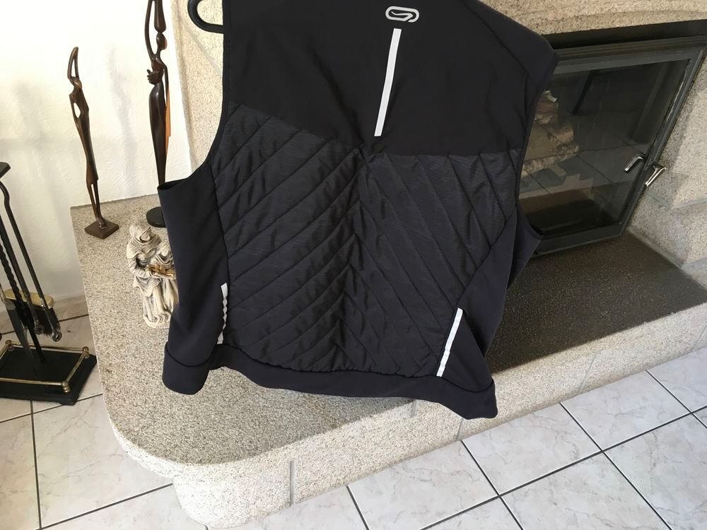 Toute sorte de v&ecirc;tements en lots tr&egrave;s bonnes qualit&eacute;s Vêtements