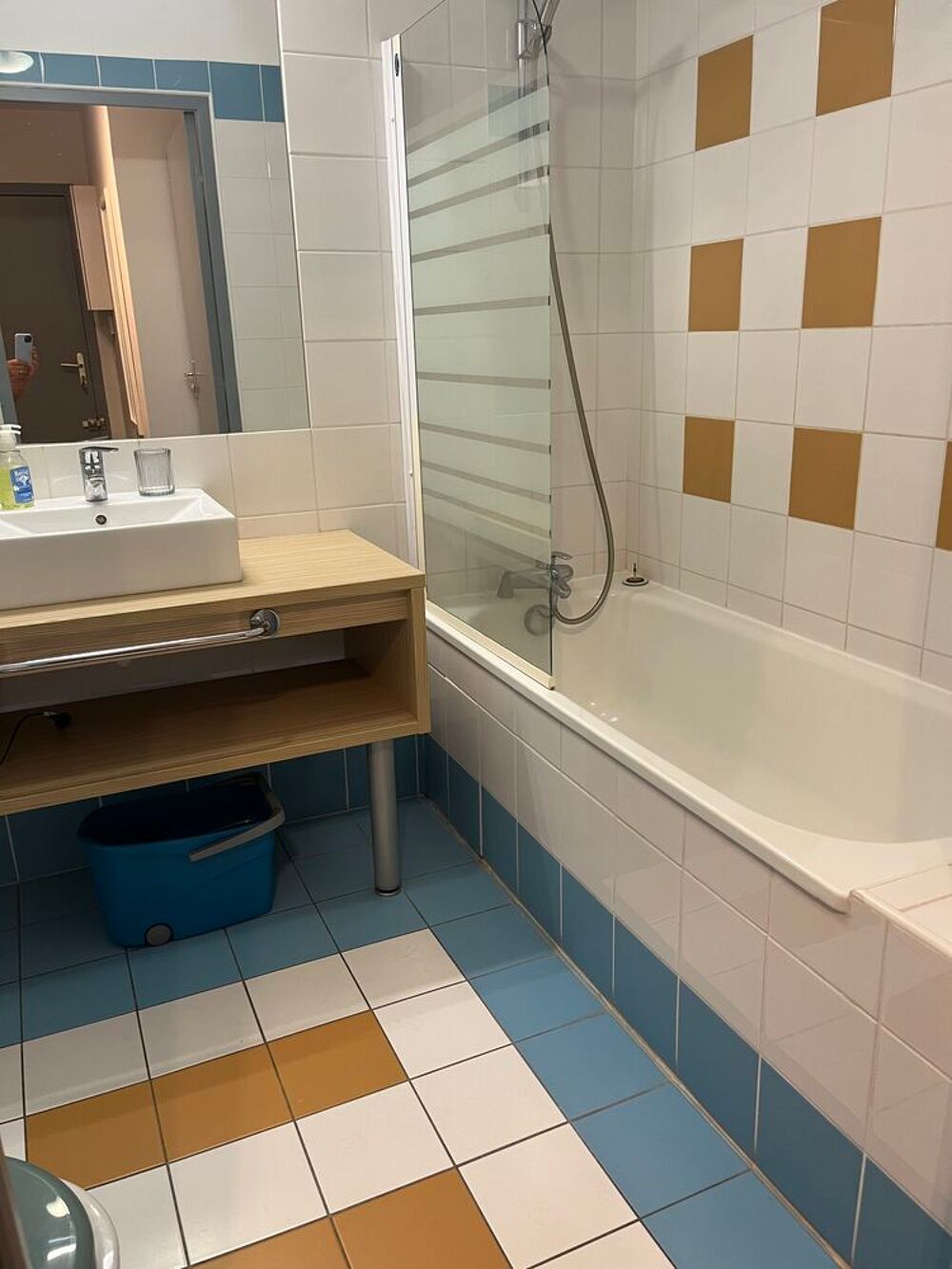 Vente Appartement Appartement de 22 m2 +loggia de 6 m2 Sanary-sur-mer