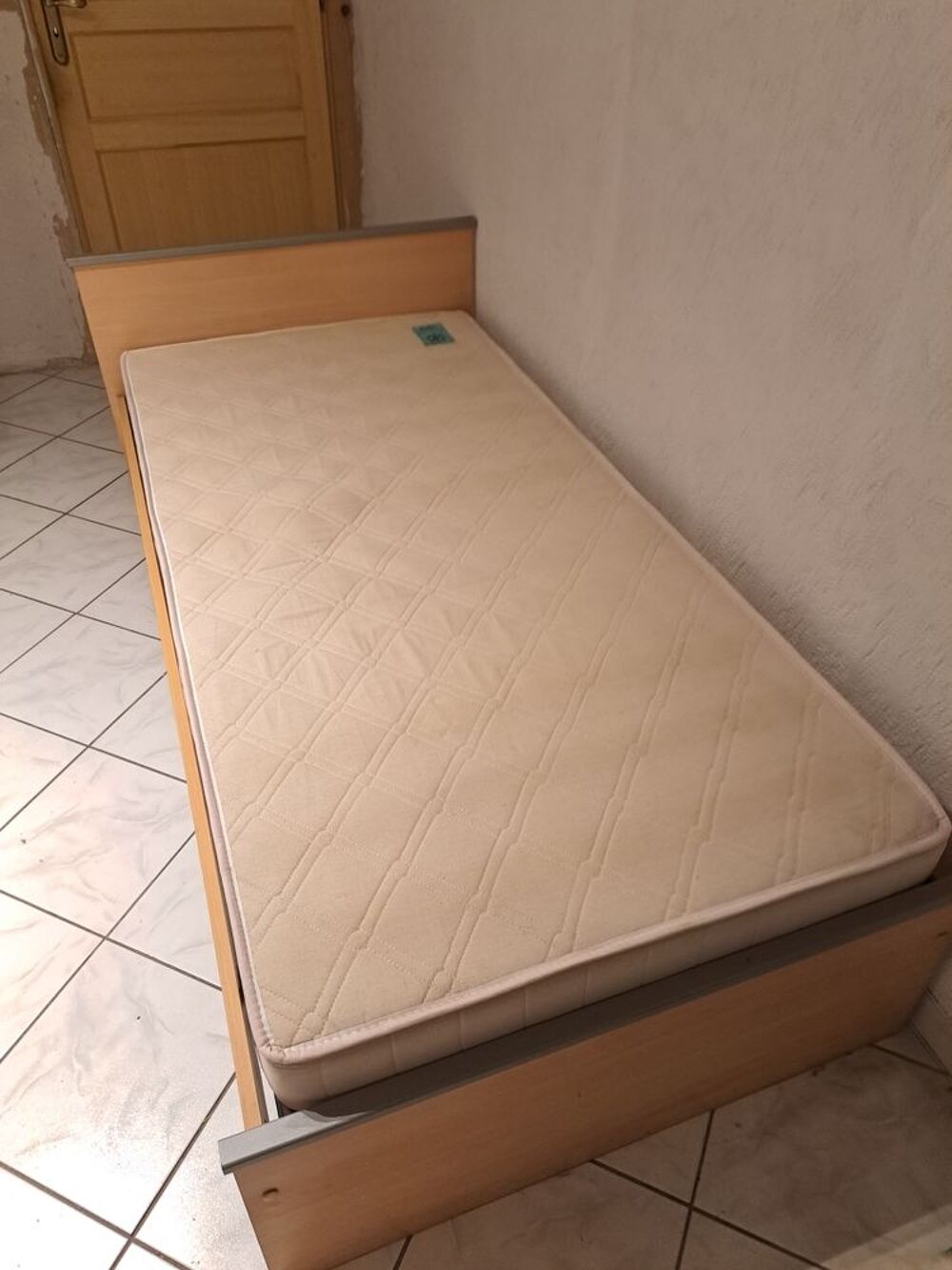 lit et matelas Meubles
