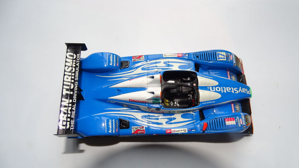 E 84 -Miniature SPARK N&deg; 17 1/43
LE MANS 2007
Jeux / jouets