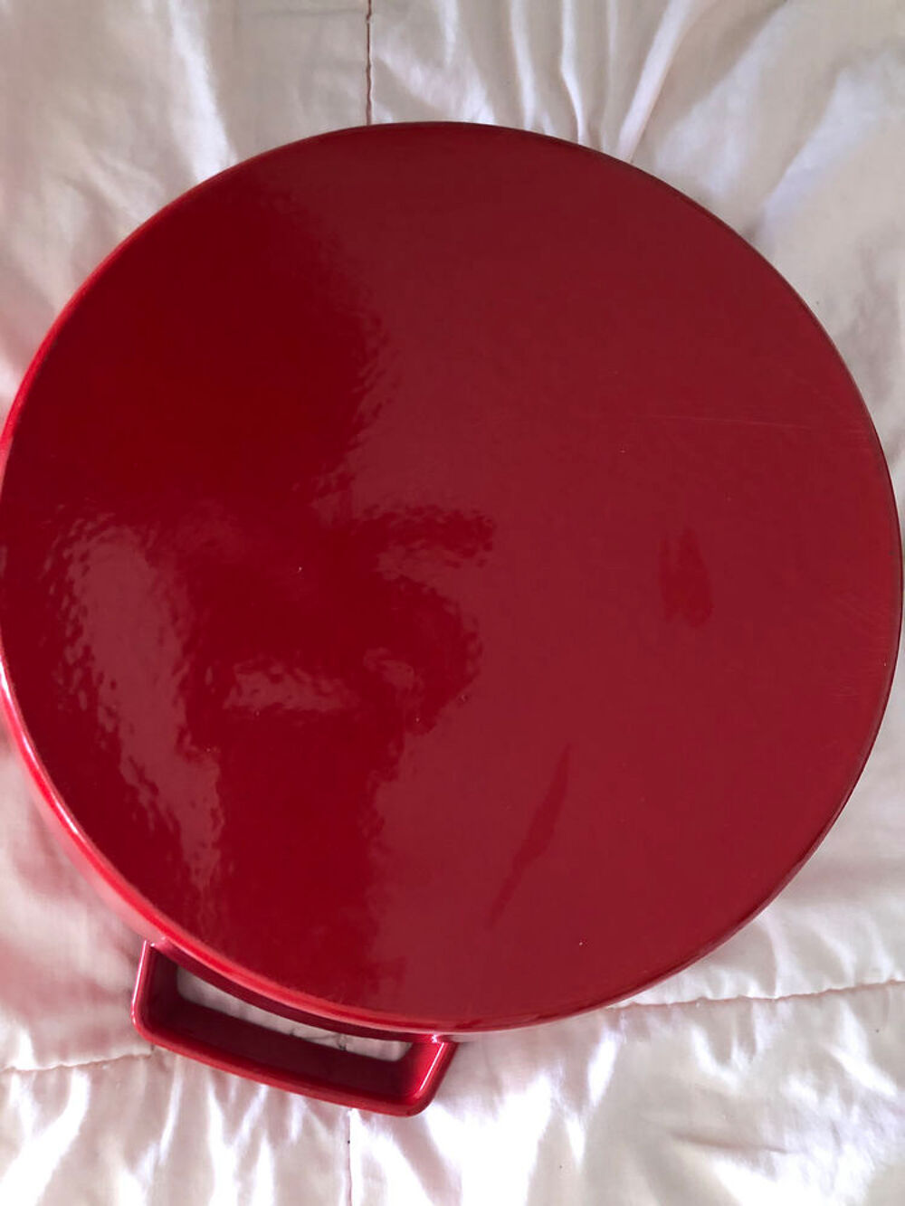 Cocotte Ronde en Fonte &eacute;maill&eacute;e Pyrex, utilis&eacute; une seul fois Electroménager