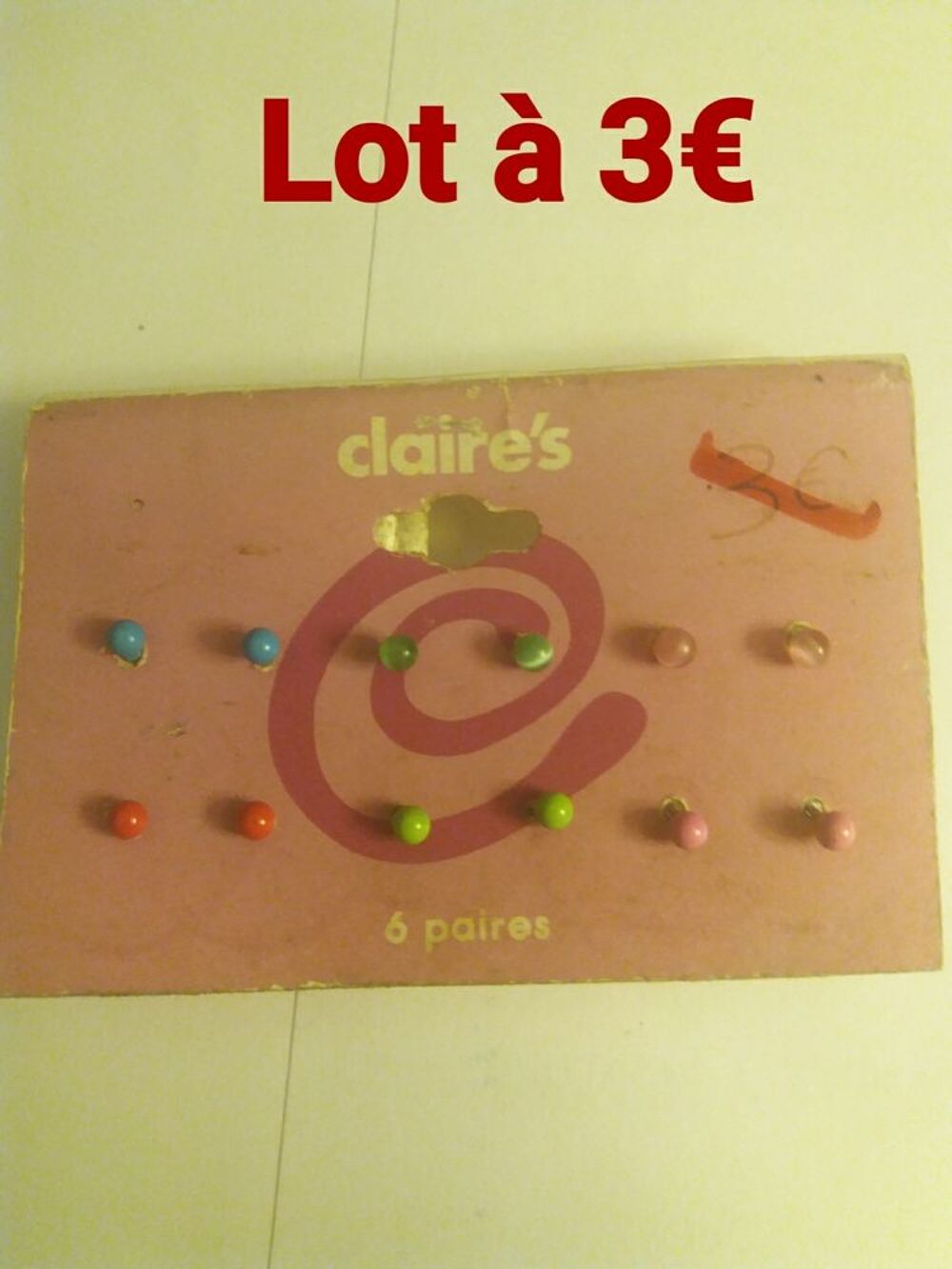 6 paires boucles d'oreilles Bijoux et montres