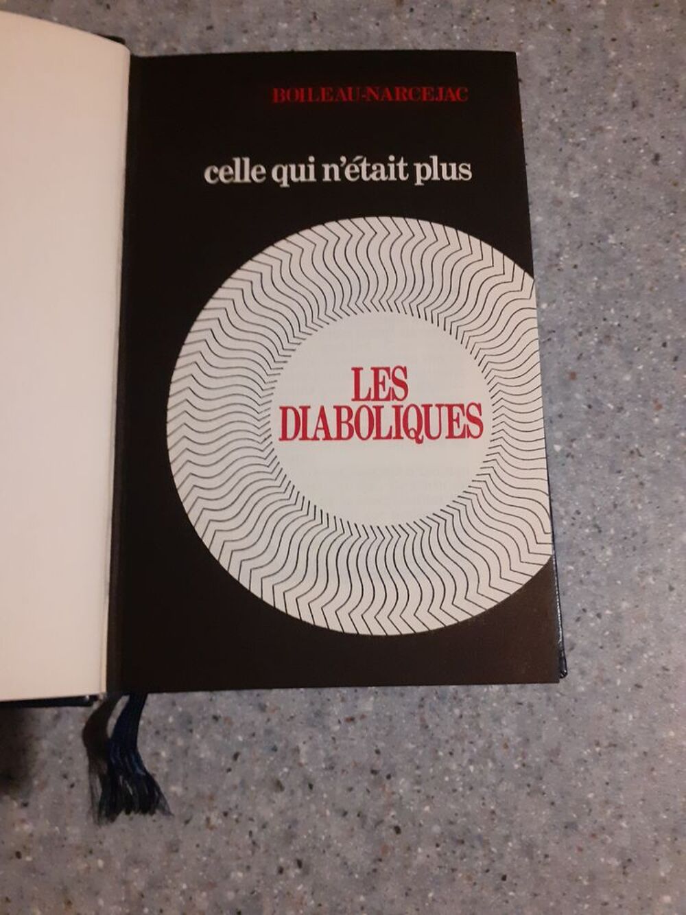 4 tomes " les grands maitres du roman policier" Livres et BD