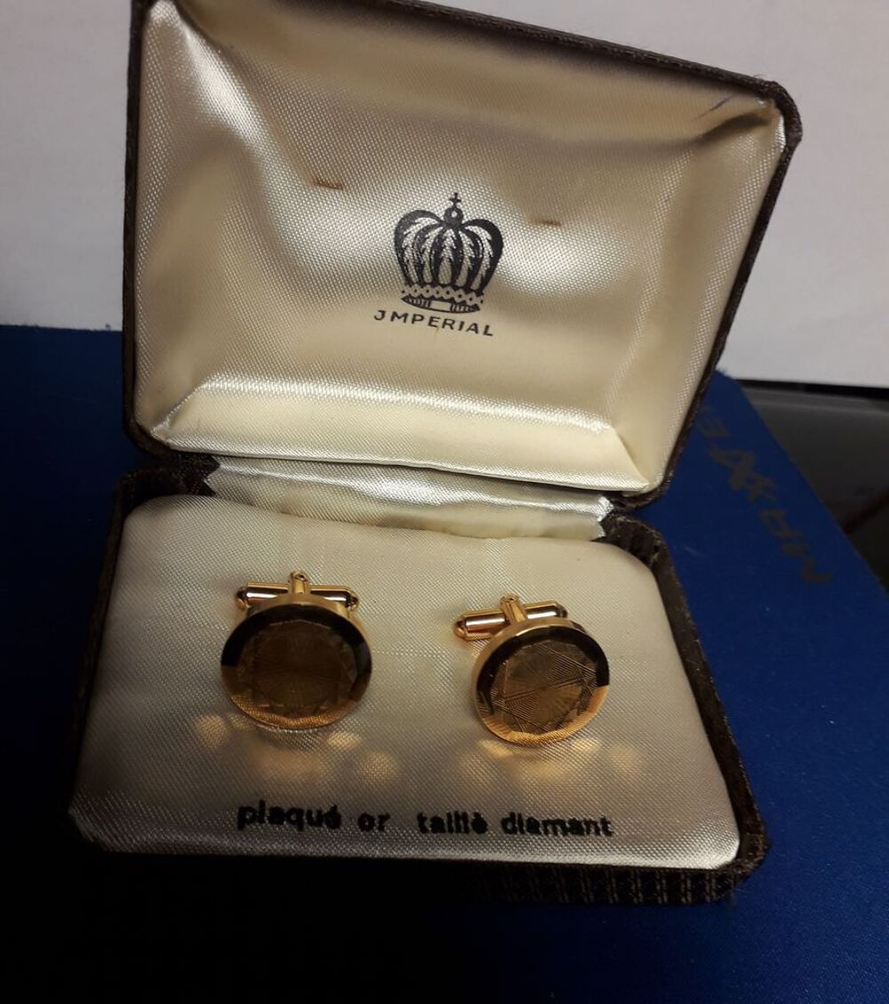 Coffret de boutons de manchette Imp&eacute;rial en plaqu&eacute; or Bijoux et montres